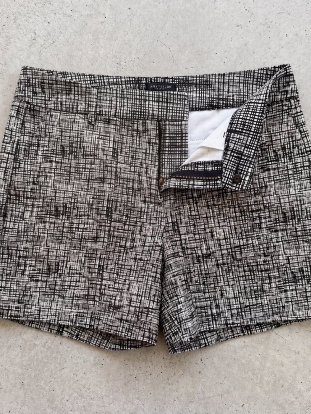 Ann Taylor Factory Black & White Crosshatch Tweed Shorts Size 12